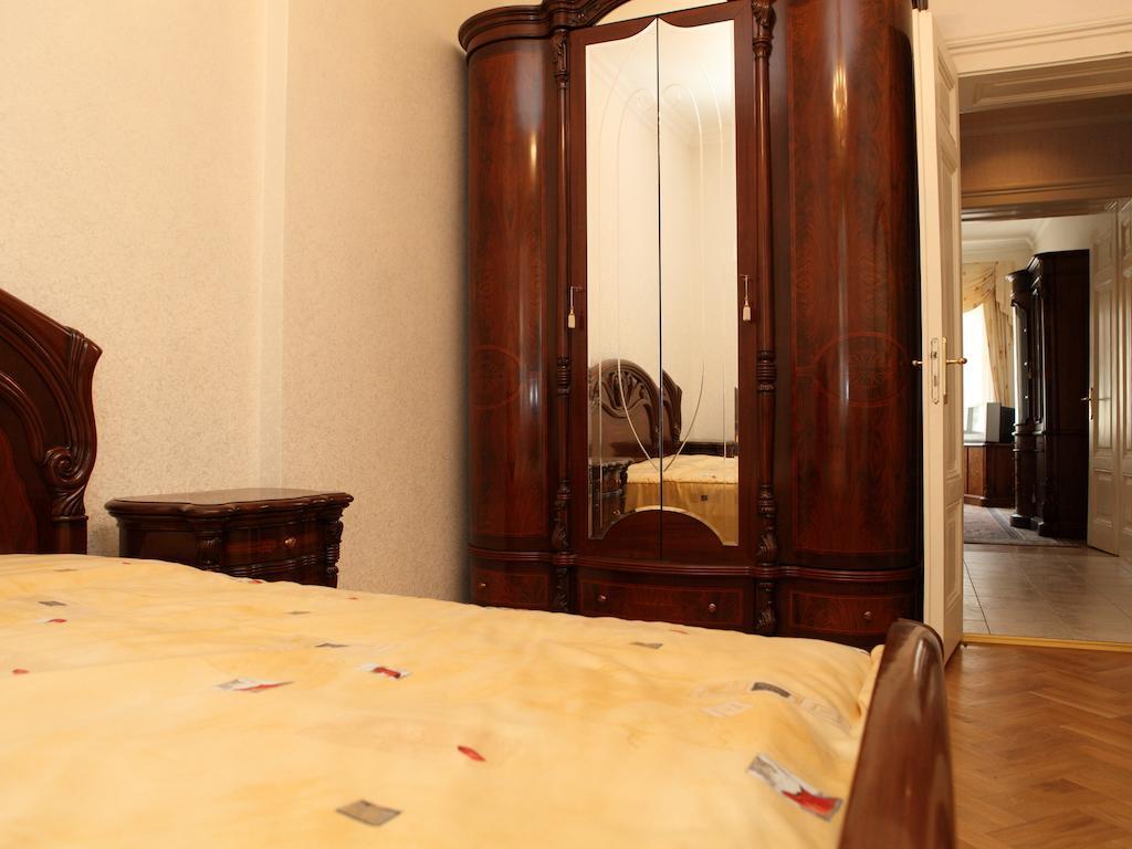 Ferienwohnung 7K-Apartman Sadova Karlsbad Zimmer foto